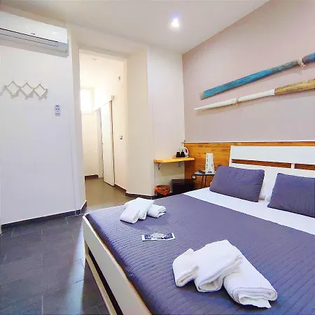 B&B Passi Di Mare 지아르디니낙소스